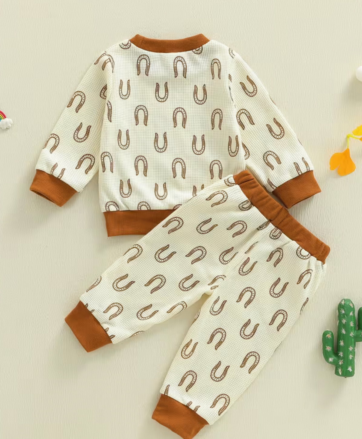 2 Pc Horsshoe Print Set