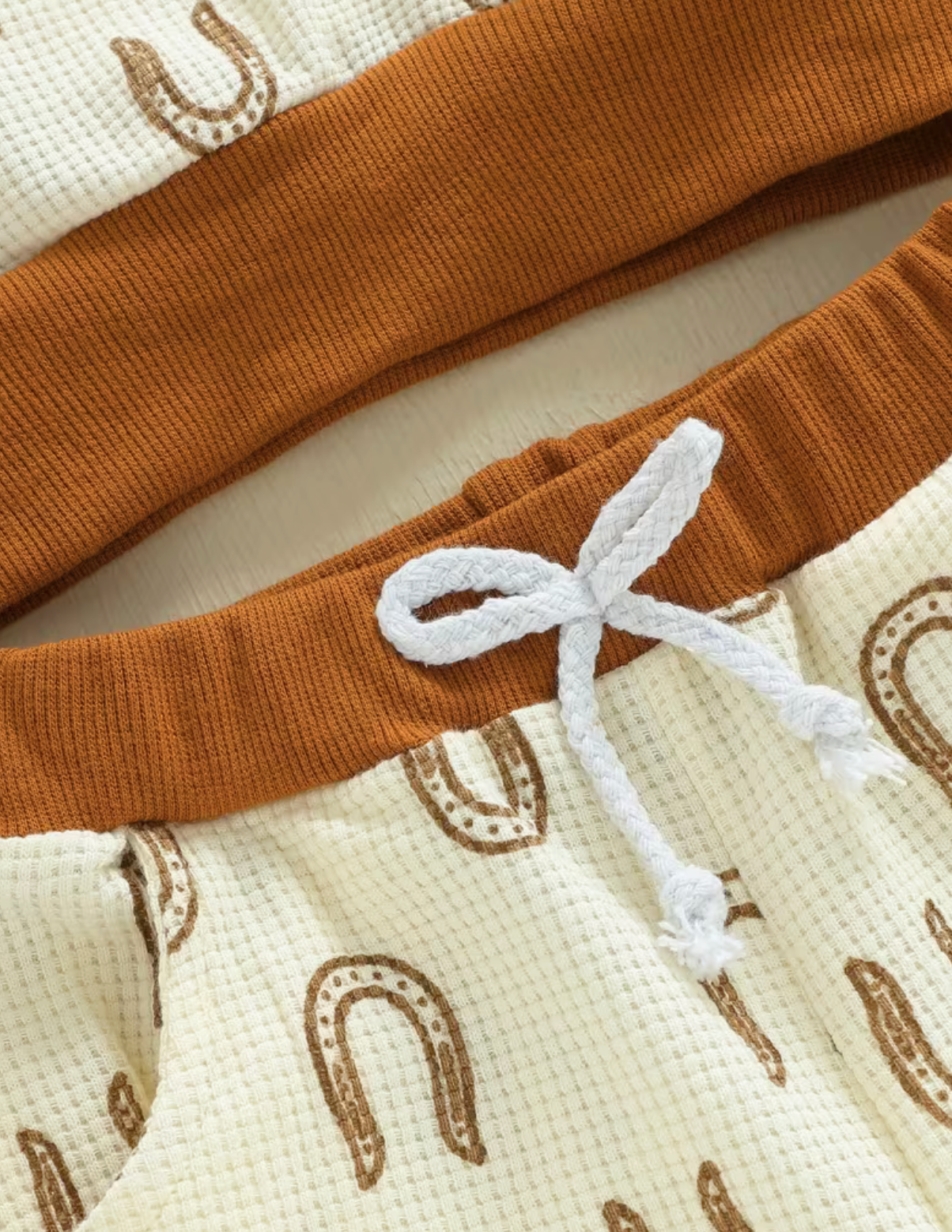 2 Pc Horsshoe Print Set