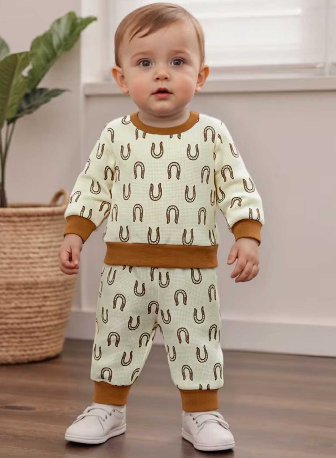 2 Pc Horsshoe Print Set