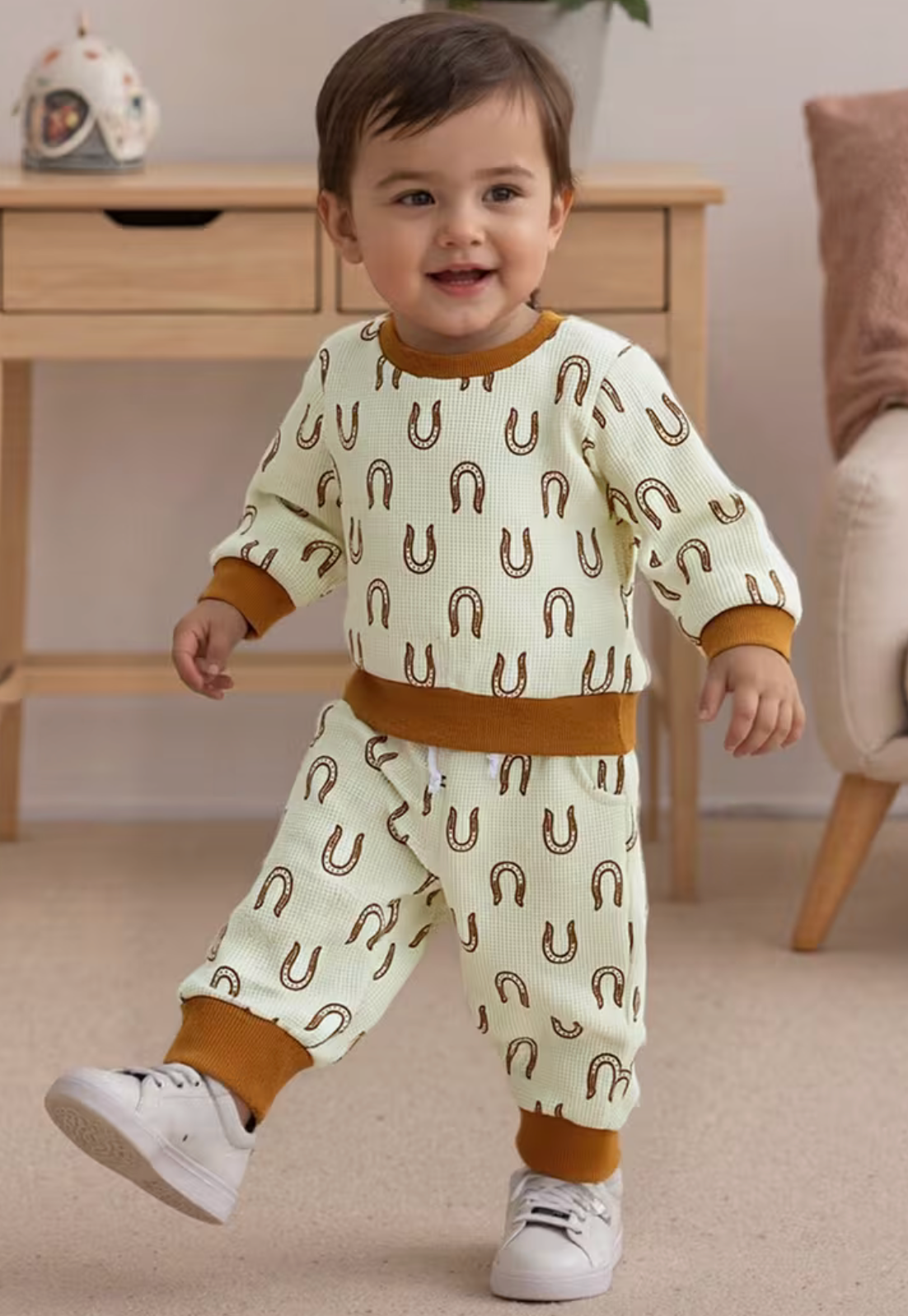 2 Pc Horsshoe Print Set