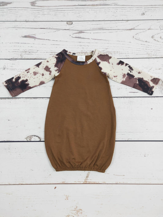 Brown Cows Printed Infant Babygown With Hat: Babygown