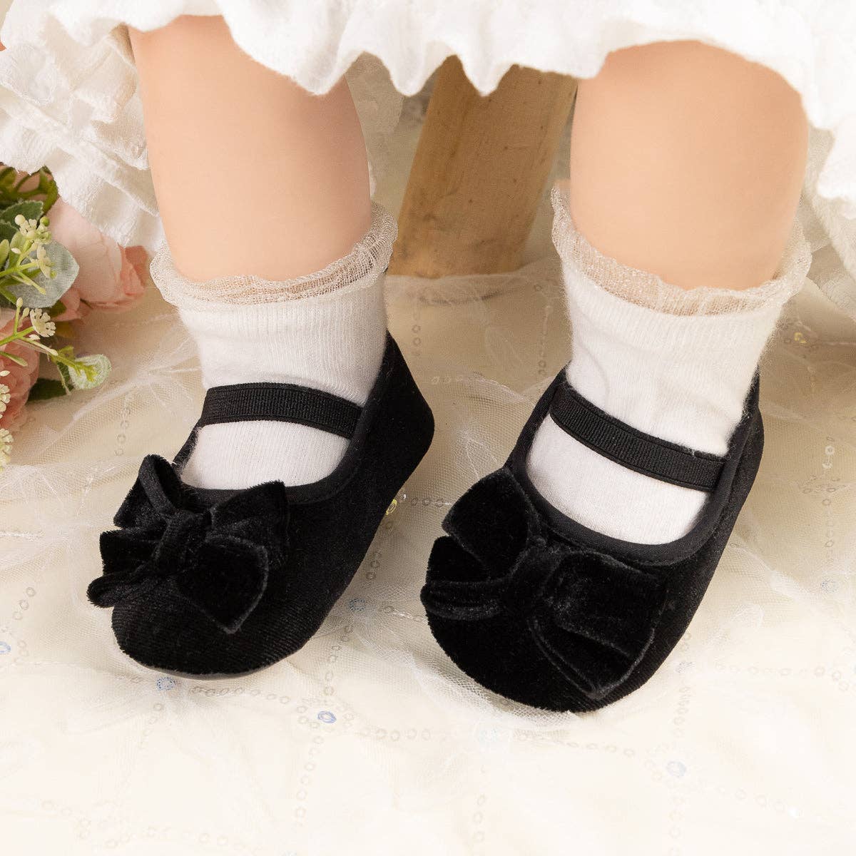 Front Bow velvety baby shoes, available in black and pink.: Pink / 6-12M (12CM